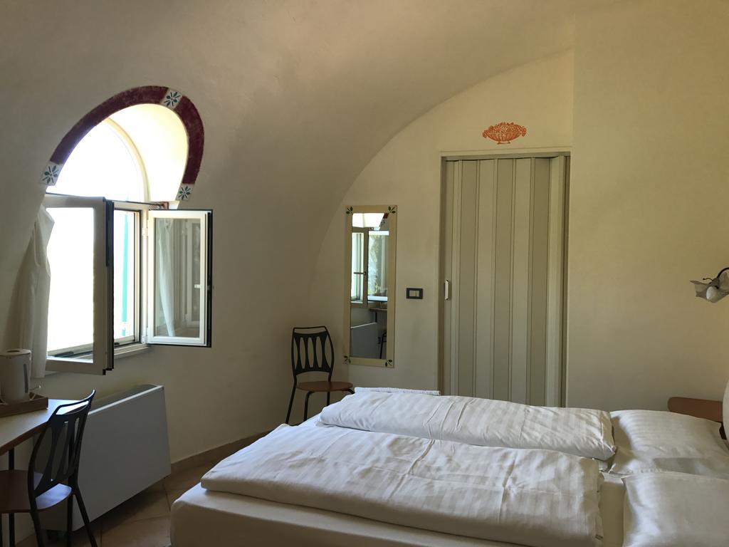 Giardino Di Sicilia Guest House Sant'Agata di Militello Exterior photo