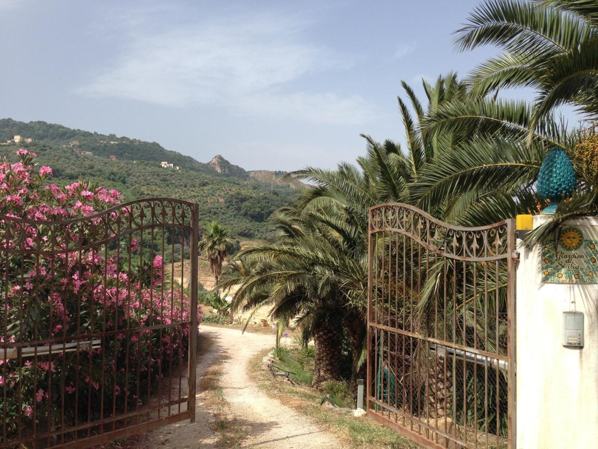 Giardino Di Sicilia Guest House Sant'Agata di Militello Exterior photo